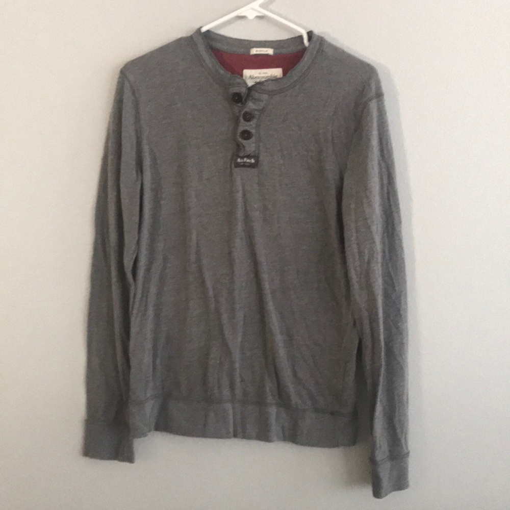 Men’s Abercrombie and Fitch size S Grey Henley.EUC